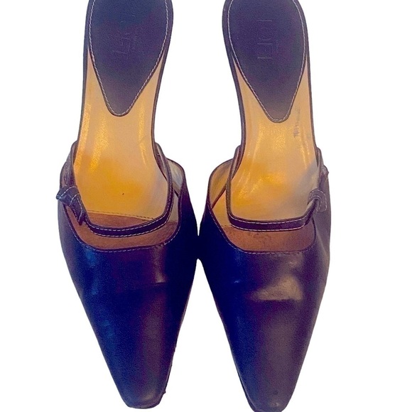Ann Taylor Loft navy blue leather heels.Front strap.Bow trim. Size 8. 2.5” heels - Picture 2 of 10
